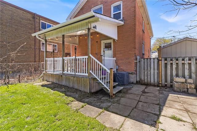 18 Prince Street, House detached with 3 bedrooms, 1 bathrooms and 2 parking in St. Catharines ON | Image 32
