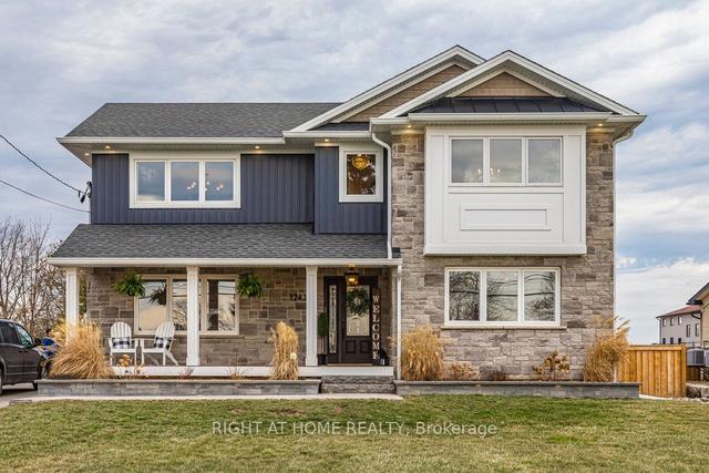 1242 Golf Club Rd, House detached with 3 bedrooms, 3 bathrooms and 22 parking in Hamilton ON | Image 1