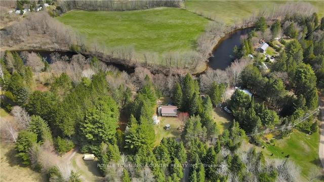 12 Reed Blvd, House detached with 3 bedrooms, 1 bathrooms and 10 parking in Kawartha Lakes ON | Image 33