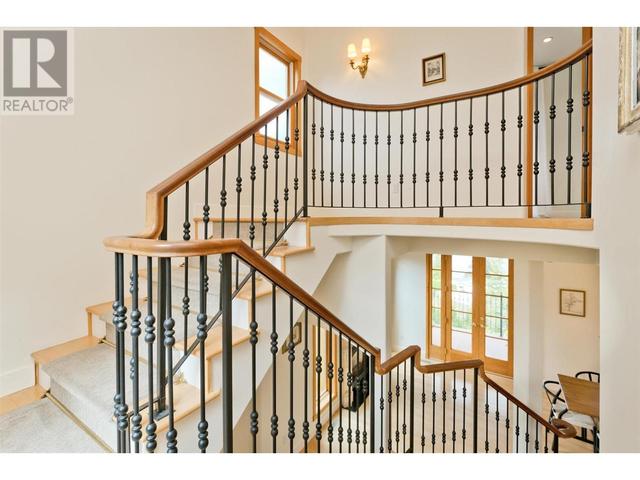 414 Herbert Heights, House detached with 4 bedrooms, 3 bathrooms and 2 parking in Kelowna BC | Image 34