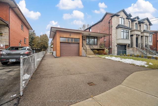 34 Jellicoe Ave, House detached with 3 bedrooms, 2 bathrooms and 3 parking in Toronto ON | Image 12