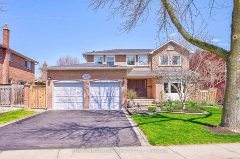 1237 Old Colony Rd, Oakville, ON, L6M1K8 | Card Image