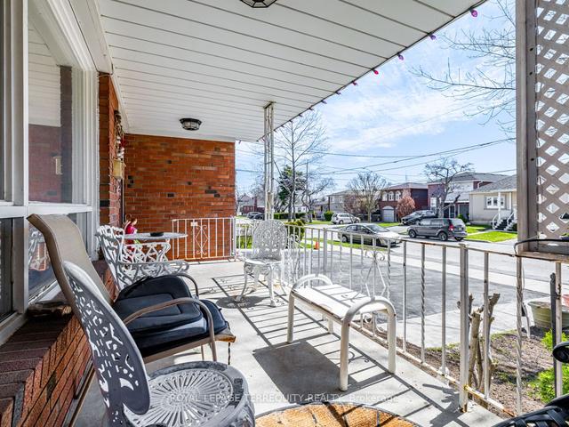 30 Lilac Ave, House detached with 3 bedrooms, 3 bathrooms and 6 parking in Toronto ON | Image 12