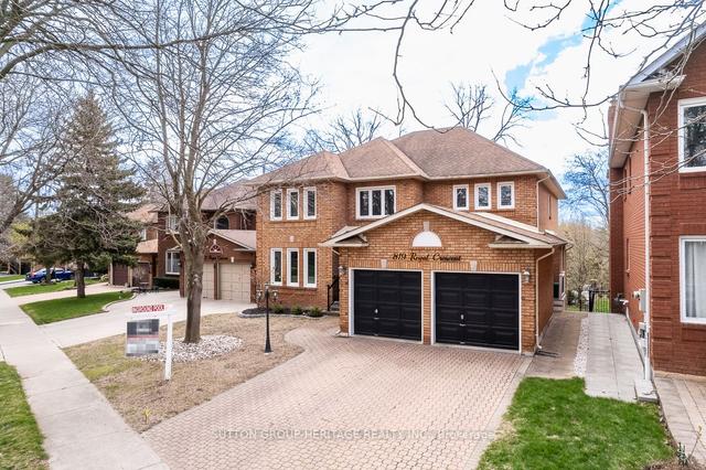 819 Regal Cres, House detached with 4 bedrooms, 5 bathrooms and 4 parking in Pickering ON | Image 1