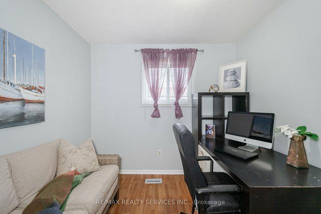 45 - 45 Ellis Dr, Townhouse with 3 bedrooms, 2 bathrooms and 2 parking in Brampton ON | Image 24
