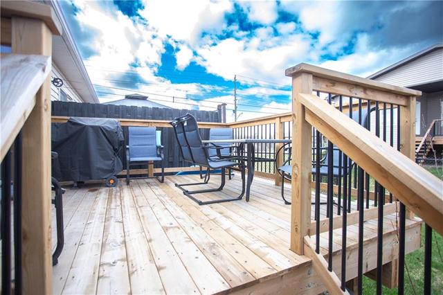 423 Mayhew Street, Townhouse with 3 bedrooms, 2 bathrooms and 3 parking in Renfrew ON | Image 23