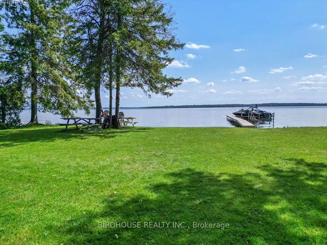 92 Laidlaw Dr, House detached with 4 bedrooms, 1 bathrooms and 12 parking in Kawartha Lakes ON | Image 29