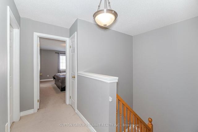 6 - 2280 Baronwood Dr, House attached with 3 bedrooms, 3 bathrooms and 3 parking in Oakville ON | Image 5