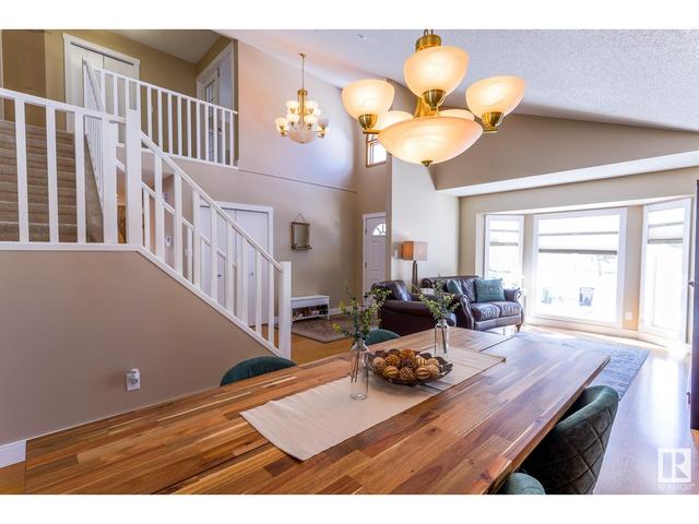 3244 36b Av Nw, House detached with 5 bedrooms, 3 bathrooms and null parking in Edmonton AB | Image 9