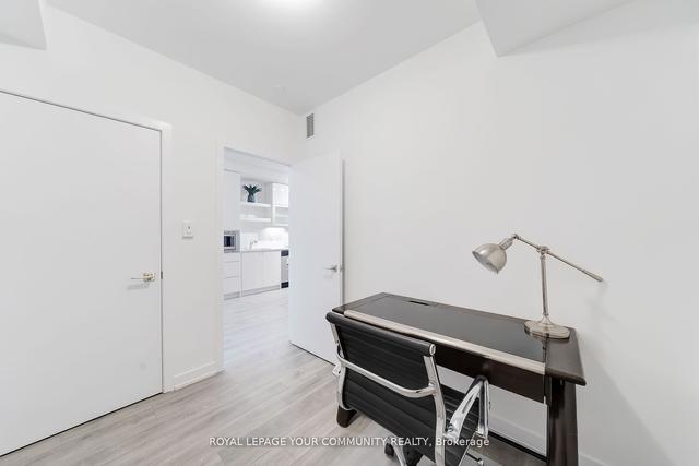 811 - 2433 Dufferin St N, Condo with 4 bedrooms, 2 bathrooms and 1 parking in Toronto ON | Image 31