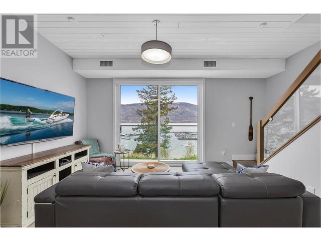 202 - 3398 Mckinley Beach Lane, House attached with 1 bedrooms, 1 bathrooms and 1 parking in Kelowna BC | Image 1