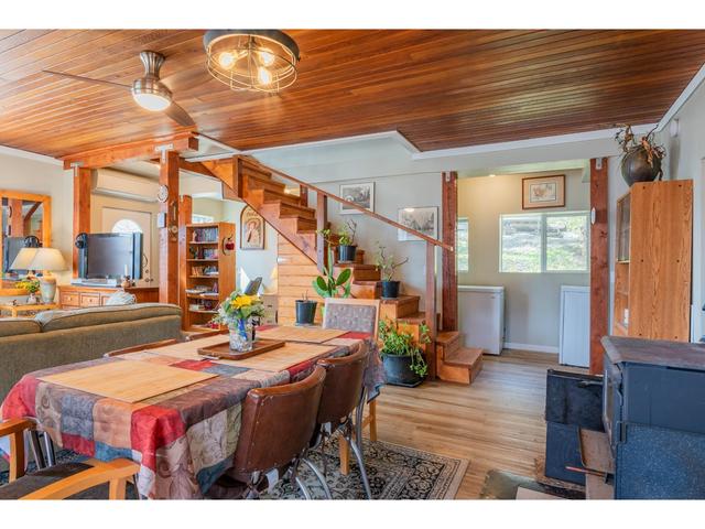 3553 Sprague Street, House detached with 2 bedrooms, 2 bathrooms and null parking in Central Kootenay D BC | Image 25