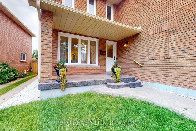 2330 Credit Valley Rd, House detached with 4 bedrooms, 4 bathrooms and 4 parking in Mississauga ON | Image 34