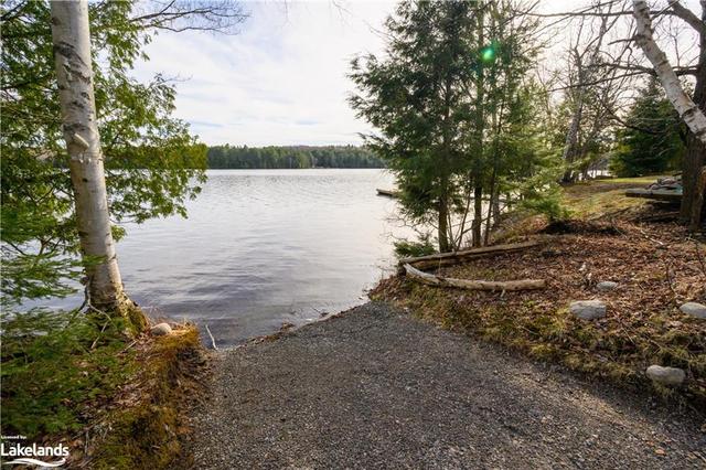 562 & 568 Waseosa Lake Road East Road, House detached with 3 bedrooms, 1 bathrooms and 6 parking in Huntsville ON | Image 31