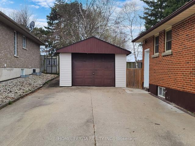 95 Clarke St, House detached with 2 bedrooms, 2 bathrooms and 11 parking in Woodstock ON | Image 26