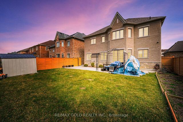 18 Alovera St, House detached with 5 bedrooms, 5 bathrooms and 8 parking in Brampton ON | Image 26