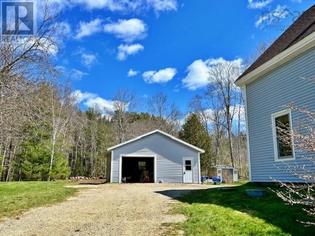 5752 Highway 332, House detached with 4 bedrooms, 1 bathrooms and null parking in Lunenburg MD NS | Image 3