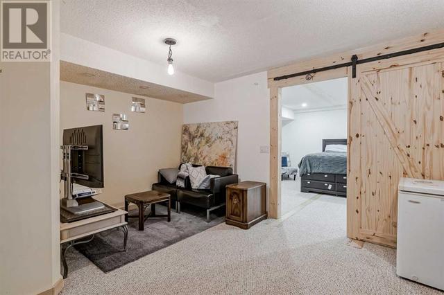 716 53 Avenue Sw, House detached with 3 bedrooms, 3 bathrooms and 2 parking in Calgary AB | Image 32