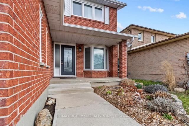 11 Harper St, House detached with 3 bedrooms, 4 bathrooms and 3 parking in Hamilton ON | Image 34
