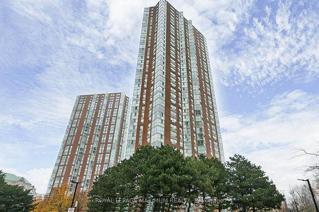 1704 - 5 Concorde Pl S, Condo with 1 bedrooms, 1 bathrooms and 1 parking in Toronto ON | Image 1