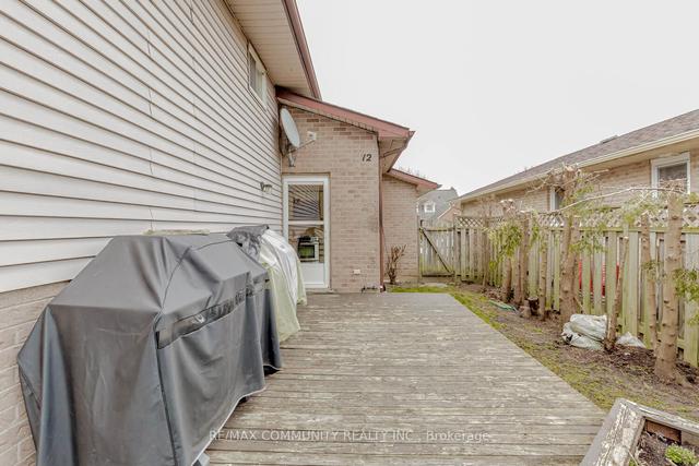 12 Hart Cres, House detached with 4 bedrooms, 3 bathrooms and 4 parking in London ON | Image 27