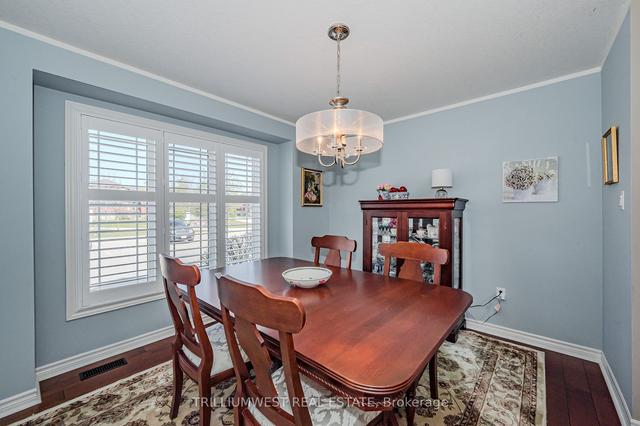 30 Katemore Dr, Townhouse with 2 bedrooms, 3 bathrooms and 2 parking in Guelph ON | Image 27