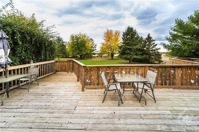 4104 Brinston Road, House detached with 5 bedrooms, 3 bathrooms and 10 parking in South Dundas ON | Image 23