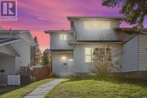 2505 62 Street Ne, House semidetached with 4 bedrooms, 2 bathrooms and 2 parking in Calgary AB | Card Image