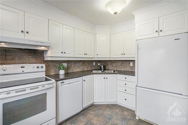 1724 Rodin Way, Townhouse with 3 bedrooms, 2 bathrooms and 1 parking in Ottawa ON | Image 12