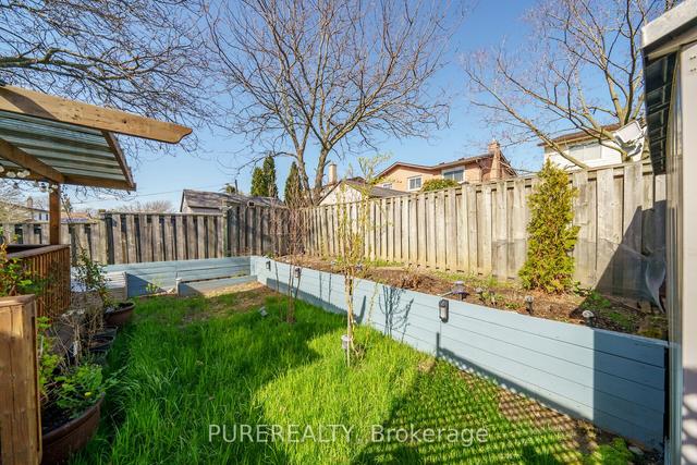 5 Twinoaks Cres, House detached with 3 bedrooms, 2 bathrooms and 5 parking in Hamilton ON | Image 24