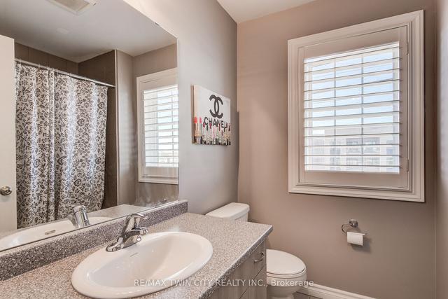 28 - 100 Chester Dr, Townhouse with 3 bedrooms, 3 bathrooms and 3 parking in Cambridge ON | Image 24