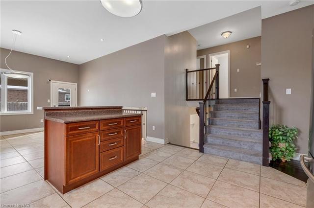 6934 Parkside Road, House detached with 5 bedrooms, 4 bathrooms and 6 parking in Niagara Falls ON | Image 9