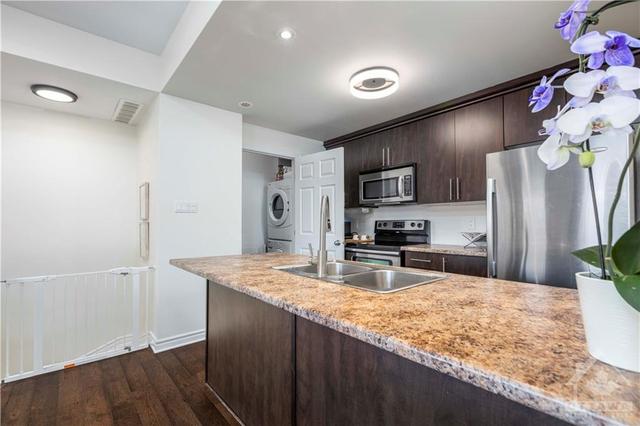 e - 900 White Alder Avenue, Condo with 2 bedrooms, 2 bathrooms and 1 parking in Ottawa ON | Image 7