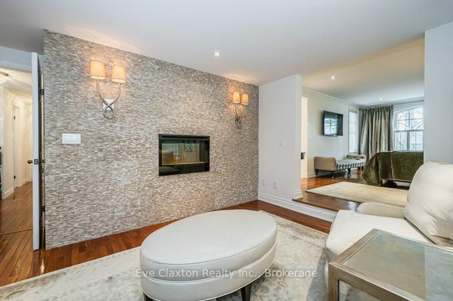 459 Winston Blvd, House detached with 3 bedrooms, 3 bathrooms and 4 parking in Cambridge ON | Image 8