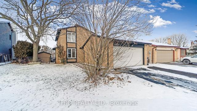 2545 Folkway Dr, House detached with 4 bedrooms, 4 bathrooms and 6 parking in Mississauga ON | Image 23