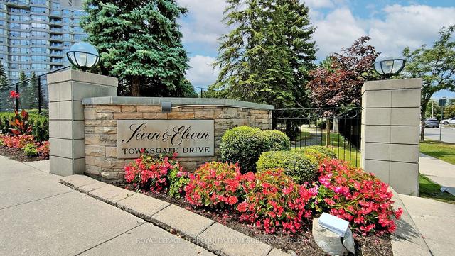 312 - 7 Townsgate Dr, Condo with 2 bedrooms, 2 bathrooms and 1 parking in Vaughan ON | Image 1