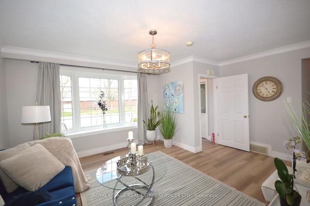 36 Linton Ave, House detached with 3 bedrooms, 1 bathrooms and 4 parking in Ajax ON | Image 23