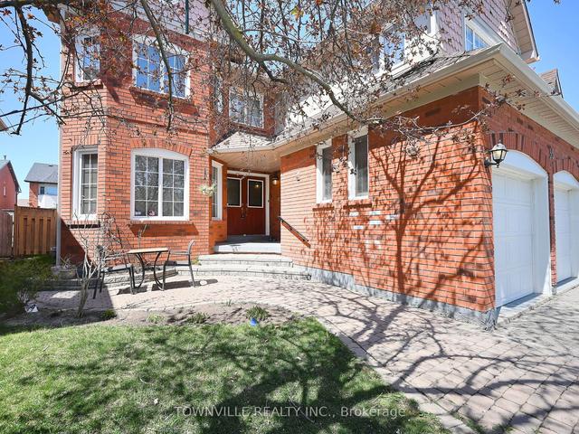 35 Red Cedar Cres, House detached with 5 bedrooms, 5 bathrooms and 6 parking in Brampton ON | Image 12