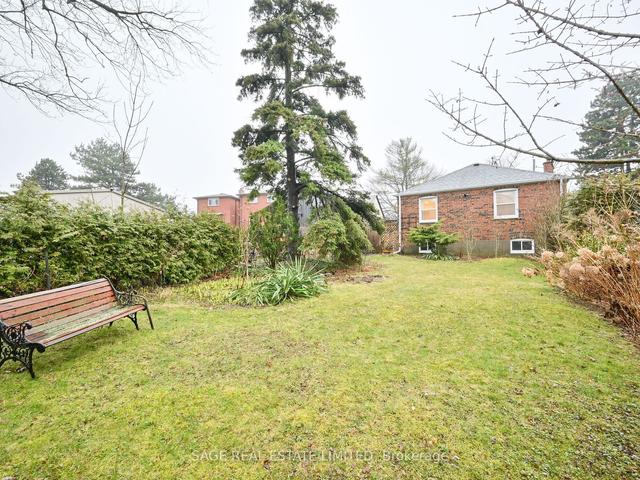 15 Saunders Rd, House detached with 3 bedrooms, 2 bathrooms and 4 parking in Toronto ON | Image 31