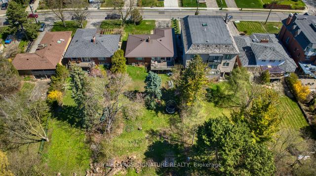 27 Citation Dr, House detached with 3 bedrooms, 3 bathrooms and 6 parking in Toronto ON | Image 11