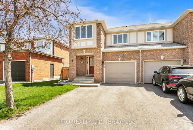1208 Old Oak Dr, House semidetached with 4 bedrooms, 3 bathrooms and 4 parking in Oakville ON | Image 1