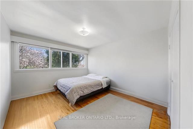 53 Saint Margarets Rd, House detached with 2 bedrooms, 1 bathrooms and 11 parking in Hamilton ON | Image 8