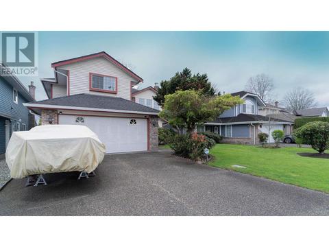 3760 Mckay Drive, House detached with 6 bedrooms, 3 bathrooms and 4 parking in Richmond BC | Card Image