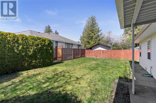 107 Acacia St, House detached with 3 bedrooms, 2 bathrooms and 2 parking in Parksville BC | Image 18