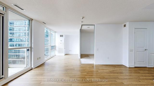 1402 - 23 Sheppard Ave E, Condo with 1 bedrooms, 1 bathrooms and 1 parking in Toronto ON | Image 32