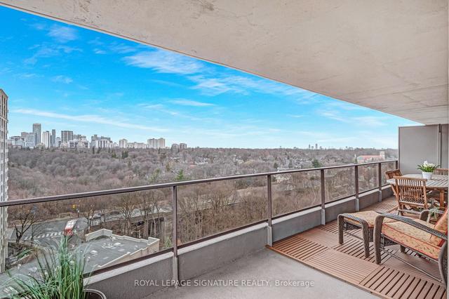 1201 - 20 Avoca Ave, Condo with 2 bedrooms, 2 bathrooms and 1 parking in Toronto ON | Image 22