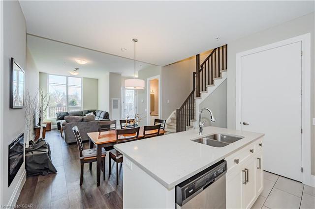 103 - 73 Arthur Street S, House attached with 3 bedrooms, 2 bathrooms and 1 parking in Guelph ON | Image 5