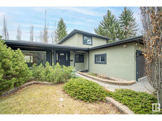 123 Fairway Dr Nw, House detached with 4 bedrooms, 3 bathrooms and null parking in Edmonton AB | Image 1