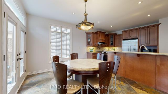 2579 Cliff Rd, House detached with 4 bedrooms, 4 bathrooms and 4 parking in Mississauga ON | Image 9