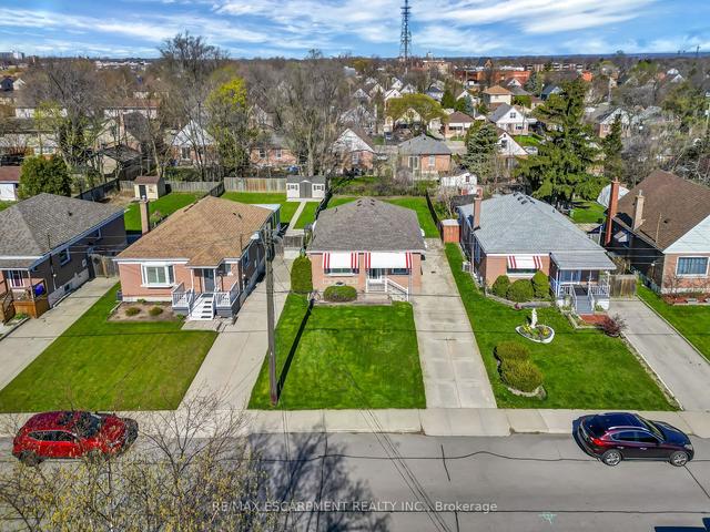 360 East 25th St, House detached with 2 bedrooms, 1 bathrooms and 3 parking in Hamilton ON | Image 32